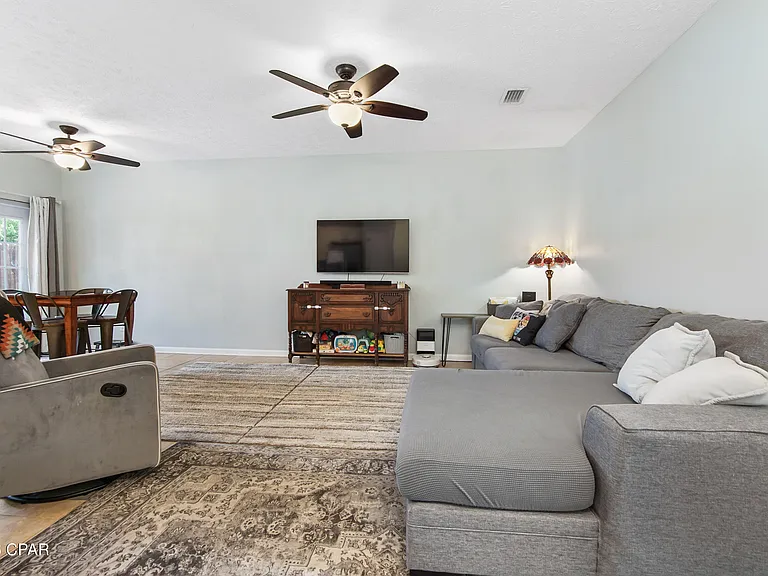 2428 Causeway Manor Ct — Photo 5