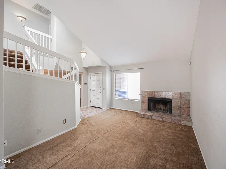 1650 N Ventura Ln — Photo 4