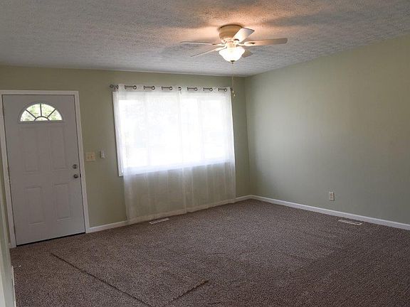 4th image of 1535 Whitehall Dr