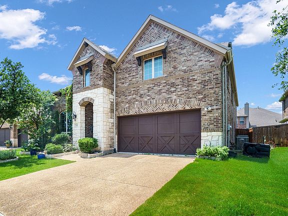 2nd image of 2609 Cole Castle Dr