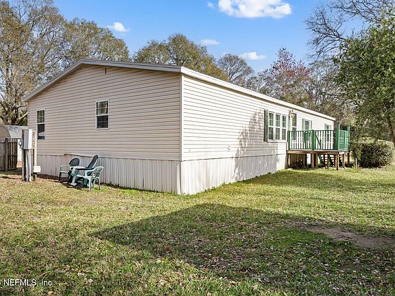 2nd image of 44170 WOODLAND Circle