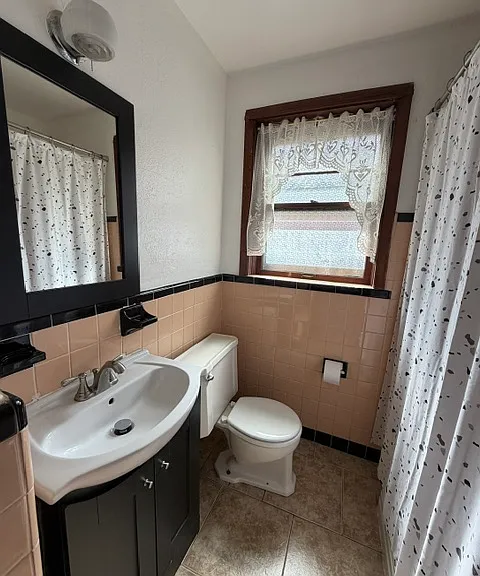 5493 Loughborough Ave — Photo 22