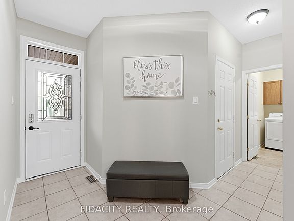 3rd image of 925 Burwash Landing Bay