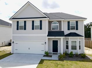 137 Turpentine Trl, Hinesville, GA 31313