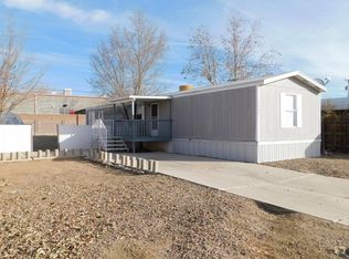2404 Farmview Ln, Farmington, NM 87401