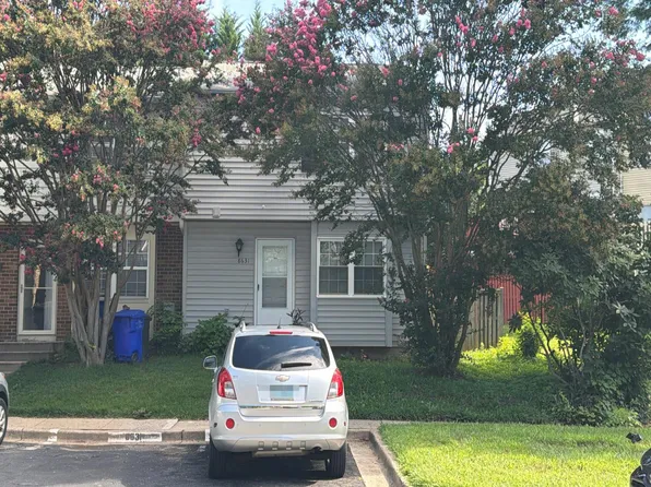 8631 Watershed Ct, Gaithersburg, MD 20877