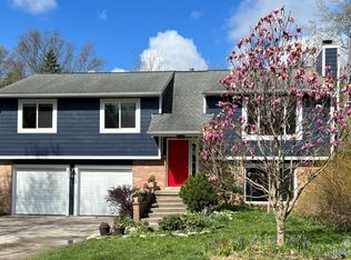 2502 Kimberley Rd, Ann Arbor, MI 48104