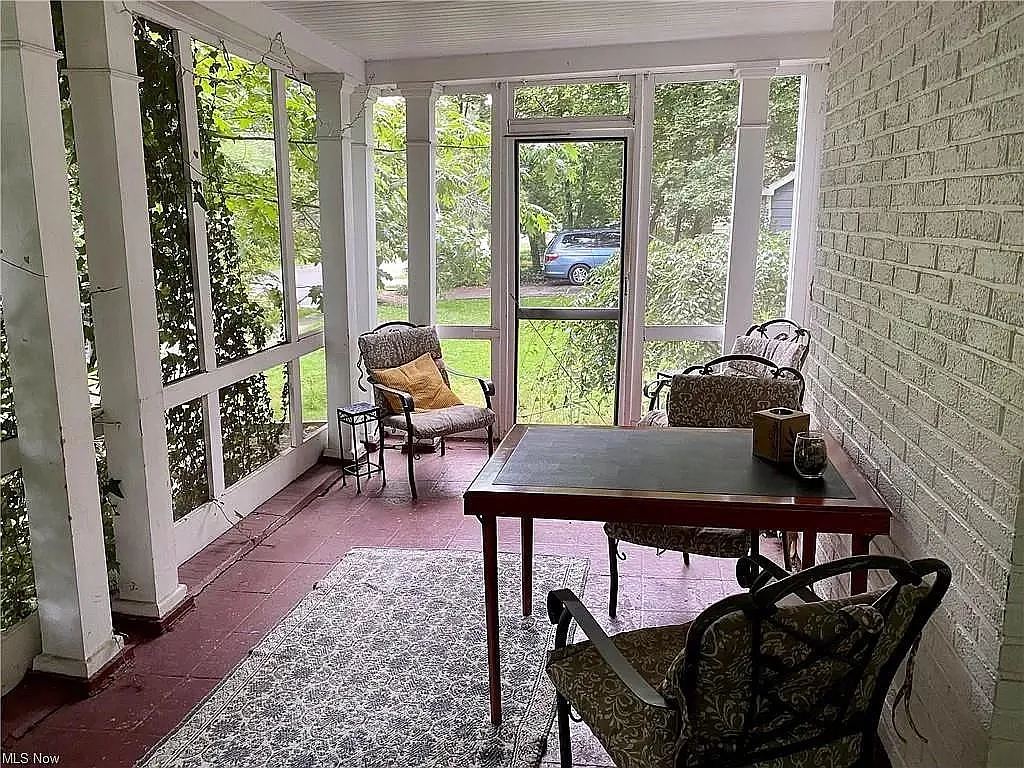 3 bed, 1365 sqft, $1,850 — Photo 3