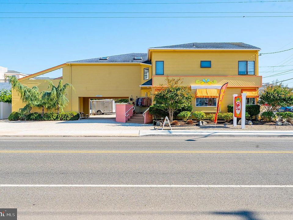 1st image of 2200 Long Beach Blvd
