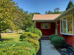 16 Estella Dr, Flemington, NJ 08822