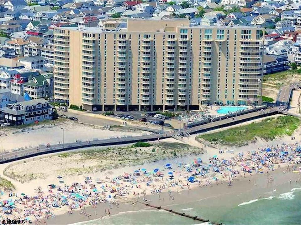 1st image of 921 Park Pl #416