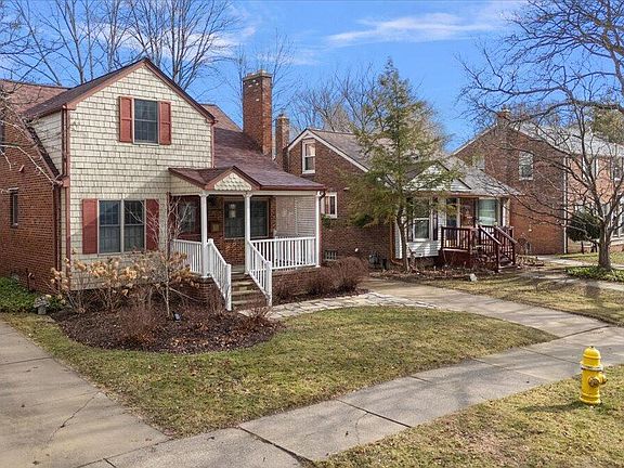 4th image of 1218 Roslyn Rd