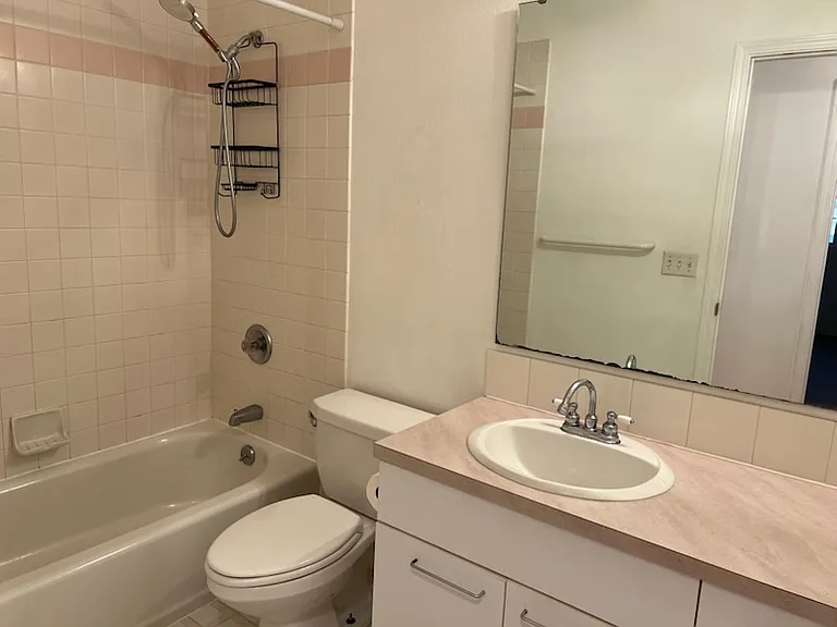3275 Fuhrman Ave E #202 — Photo 13