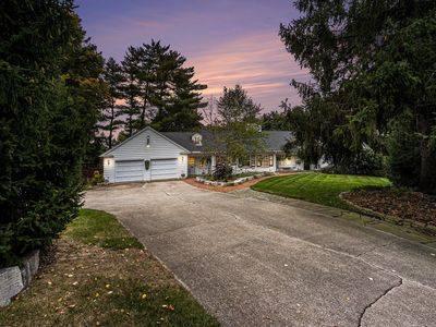 2433 Oakland Dr, Kalamazoo, MI, 49008