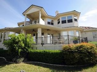 15 Glen Rock Dr, The Hills, TX 78738