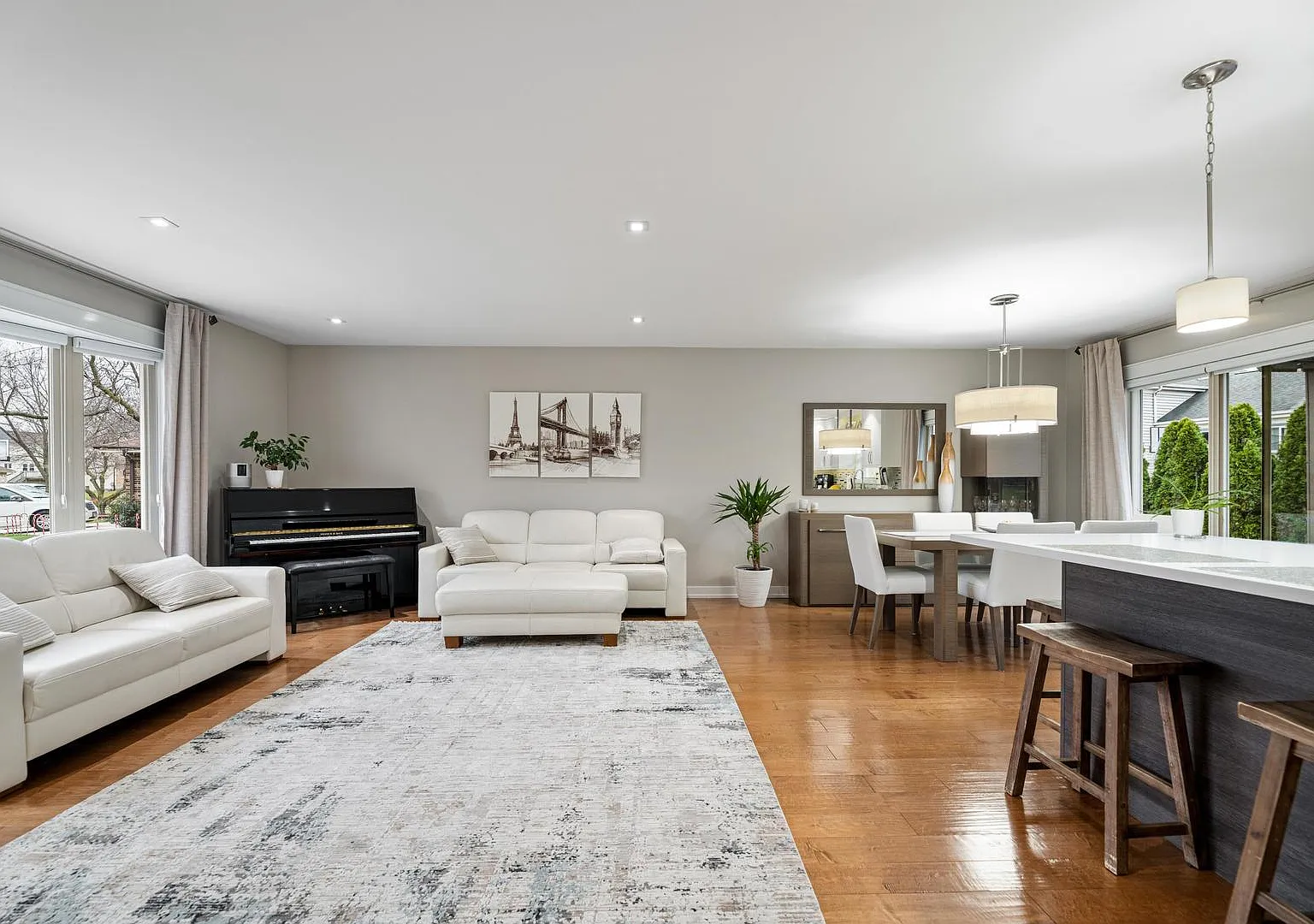 3 bed, 2.0 bath, 1224 sqft, $3,500 — Photo 3