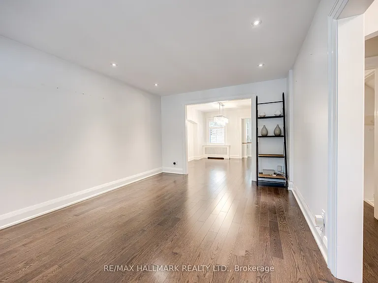 15 McNairn Ave — Photo 4