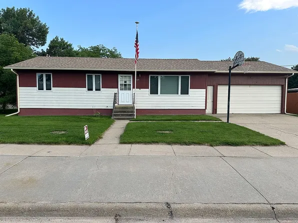 709 Craig St, Valentine, NE 69201