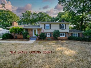 6122 Auburndale Dr, Greensboro, NC 27410