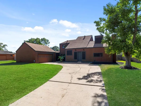 2823 Meadowcreek Dr, Missouri City, TX 77459