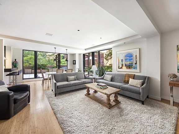 4th image of 552 Laguardia Pl APT 3