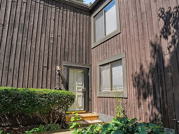 3rd image of 235 Durness Ct