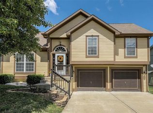 206 NE 113th St, Kansas City, MO 64155