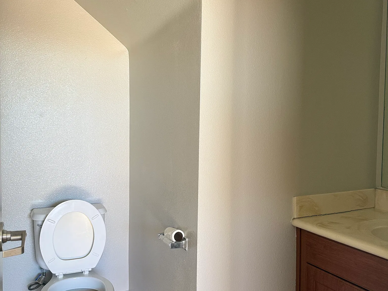 3 bed, 2.5 bath, 1452 sqft, $2,000 — Photo 3