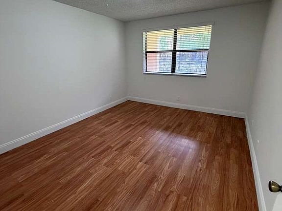 2nd image of 8160 Geneva Ct #1-108-1