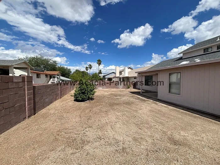 426 S Ridgefield Ave — Photo 24