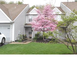 204 Birch Hollow Dr, Bordentown, NJ 08505