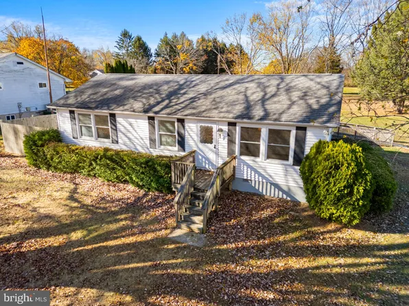 7 1/2 Liberty St, Pt Penn, DE 19731