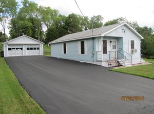 37 Maple St, Whitehall, NY 12887