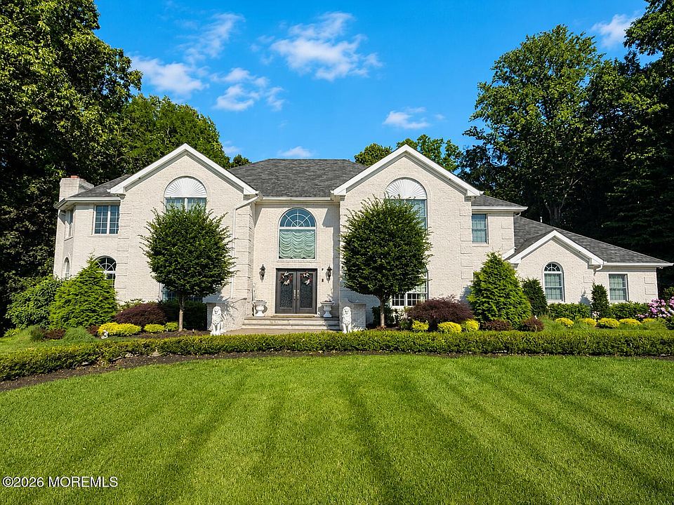 1st image of 5 Hemlock Lane
