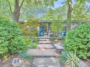 14 Greencroft Dr, Champaign, IL 61821