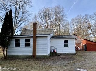 4988 Kalmbach Rd, Chelsea, MI 48118