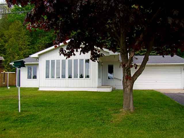 1st image of 4214 Crystal Dr