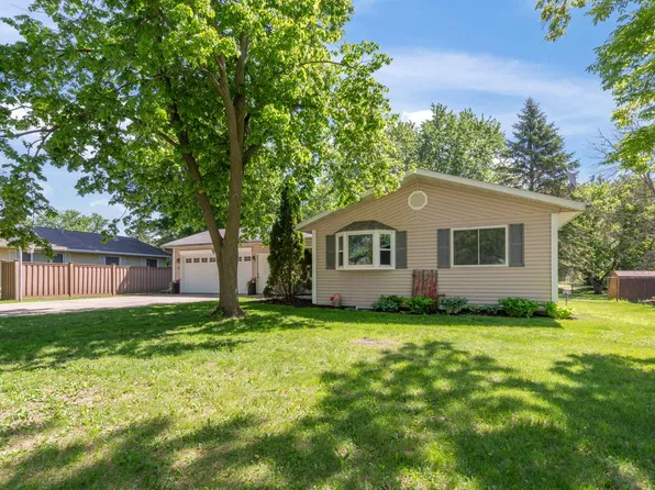 414 S Main St, Medford, MN 55049