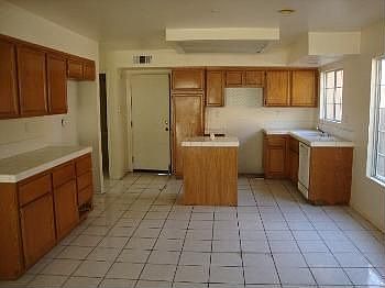 4th image of 13826 Marbella St