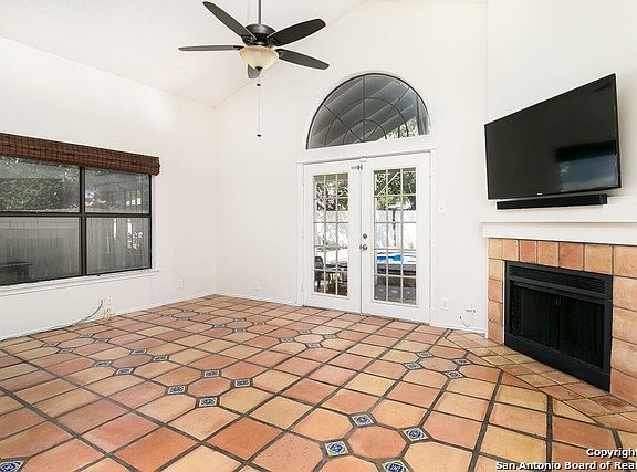 5th image of 7551 Lincoln Village Dr