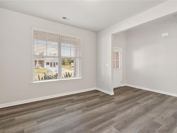 2nd image of 5904 Spring Way