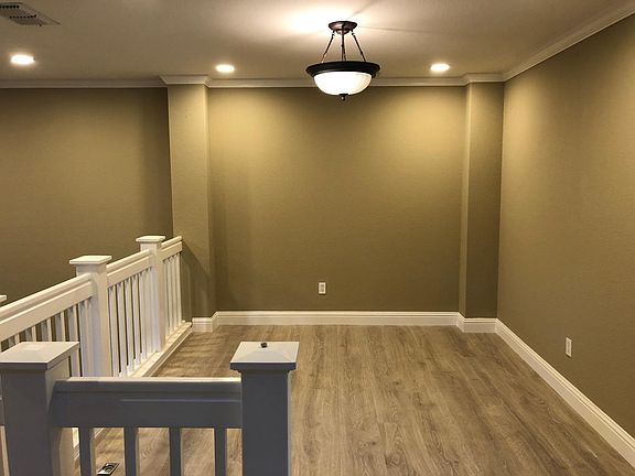4th image of 2021 Swan St