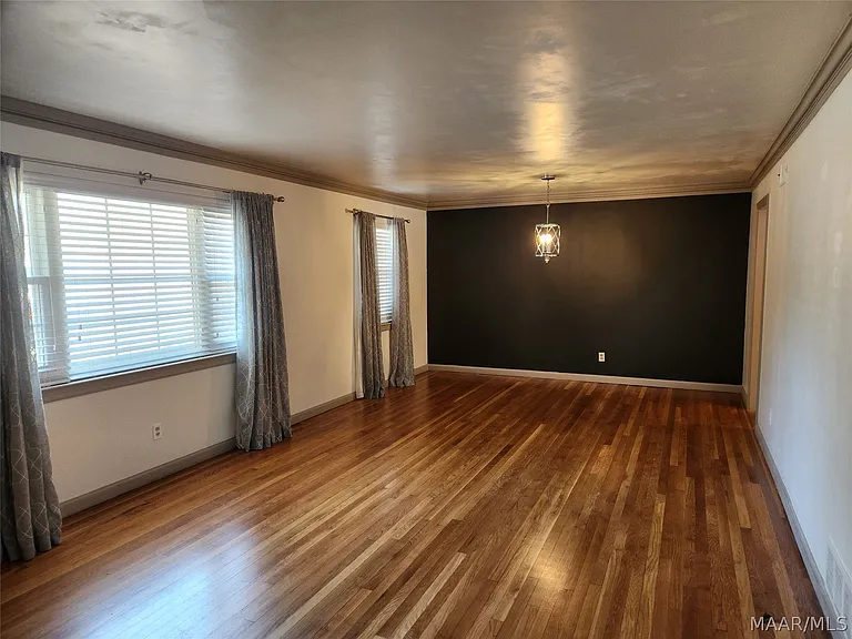 2814 Ashley Ave — Photo 6