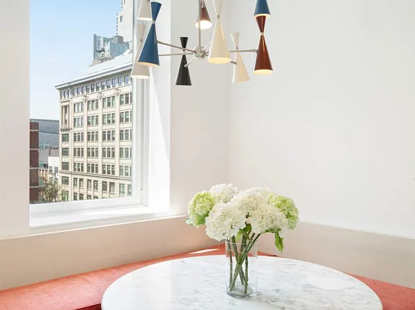 286 Spring Street image 7 of 18