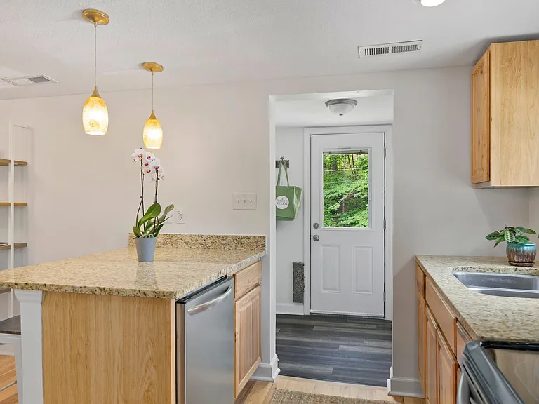 53 Harris Rd — Photo 13