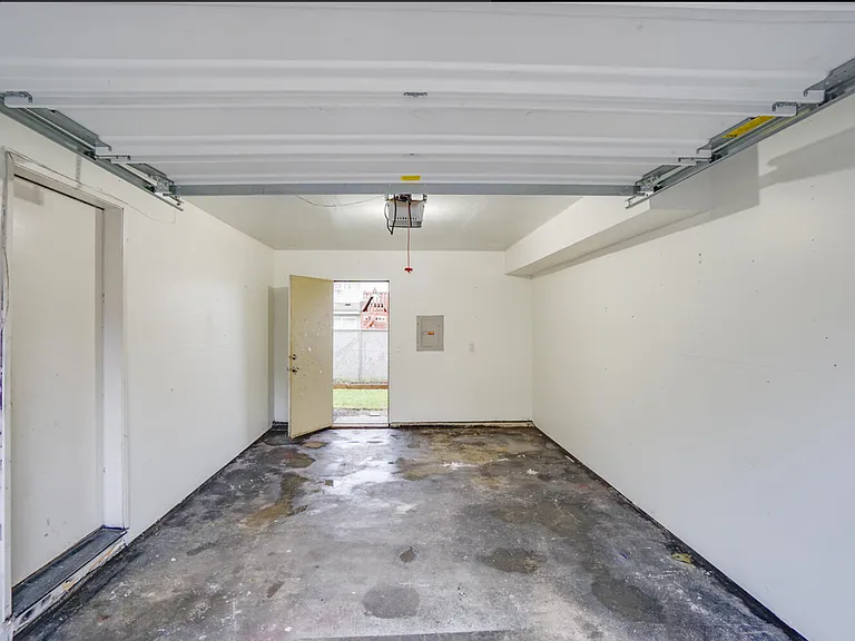 Park Crest Townhomes — Photo 15