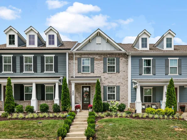 390 Hammock Ln, Spring Hill, TN 37174