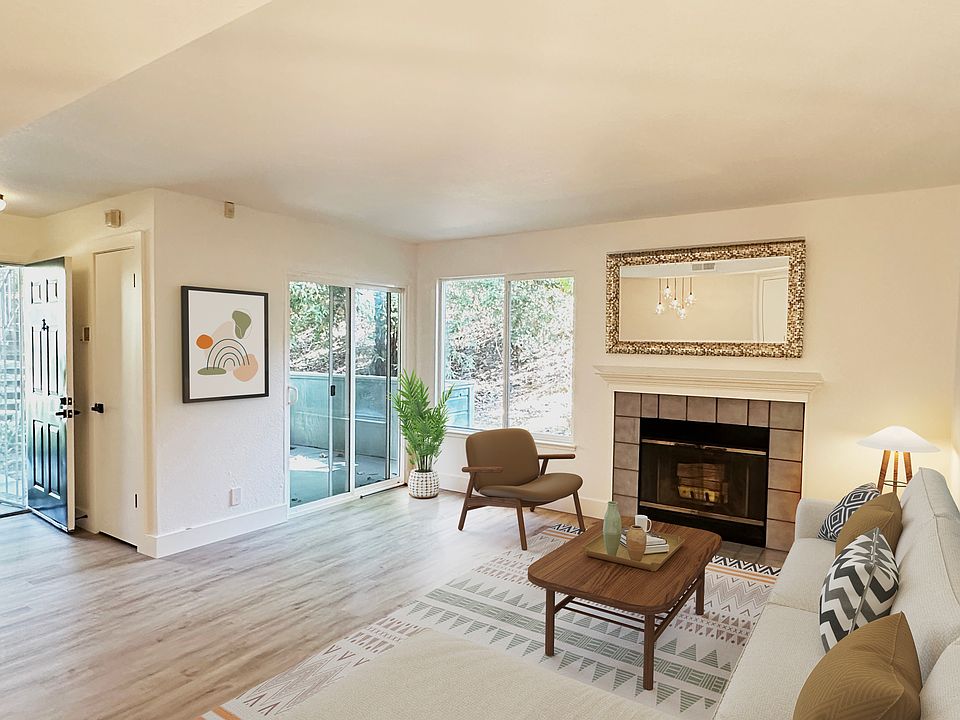 1st image of 700 Canyon Oaks Dr APT B