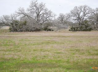 316 Main Loop Rd, Waelder, TX 78959