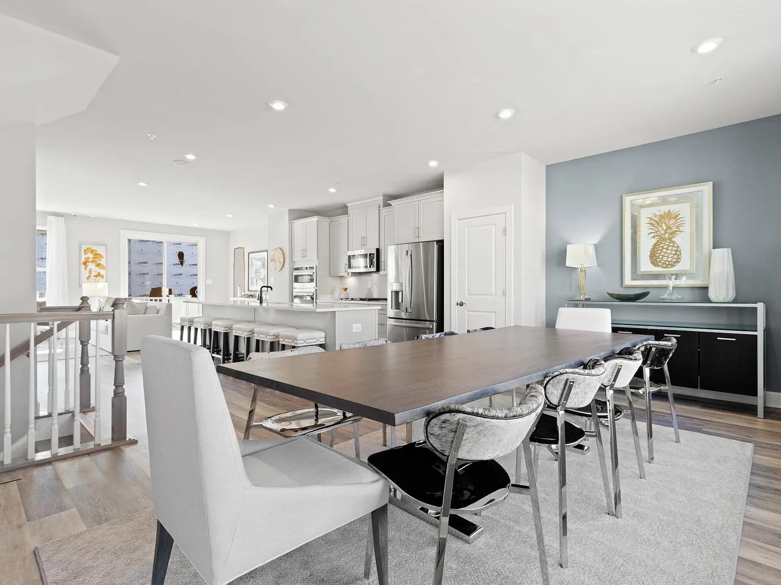 3 bed, 4.5 bath, 2864 sqft, $3,800 — Photo 1